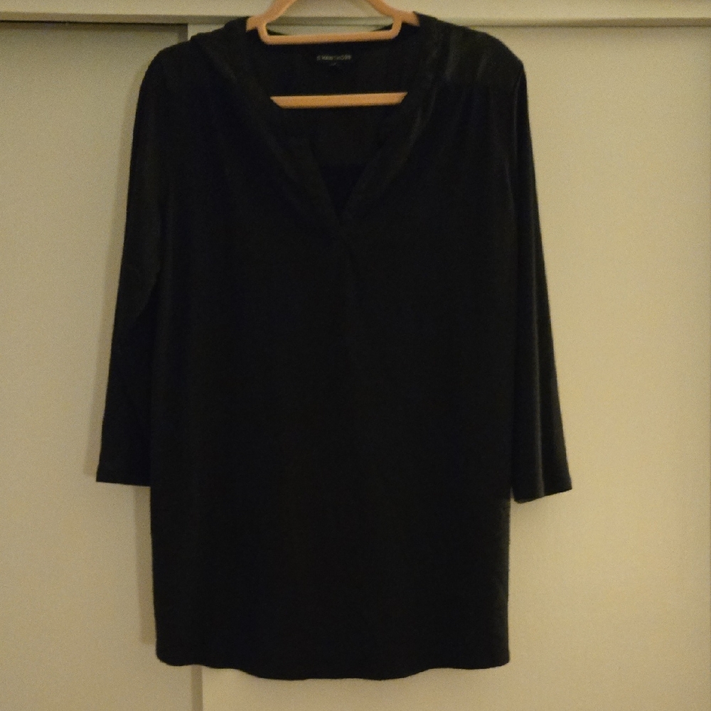 41 Hawthron Black 3/4 Sleeve Top